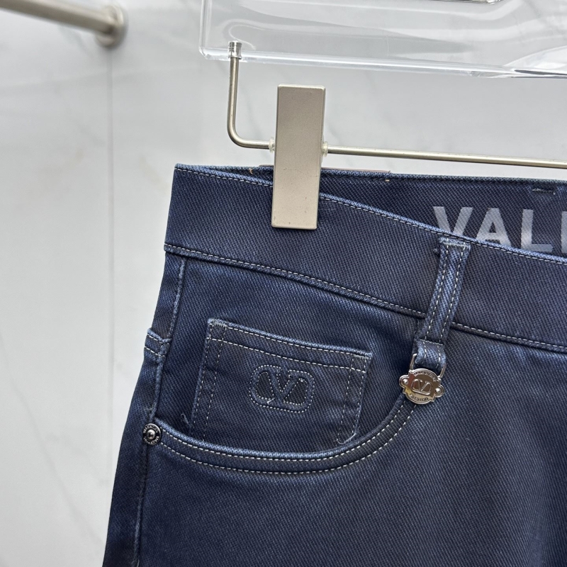 Va1e*ntin0 jeans